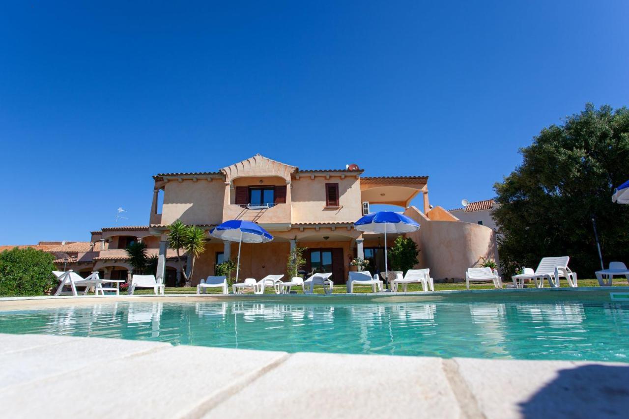 Il Viandante Hotel San Teodoro  Buitenkant foto